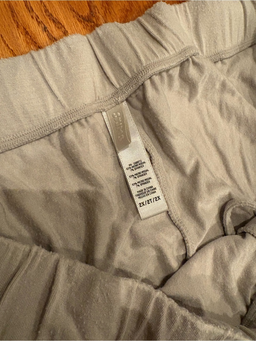 Skims Pajama Set - Picture 4 of 4
